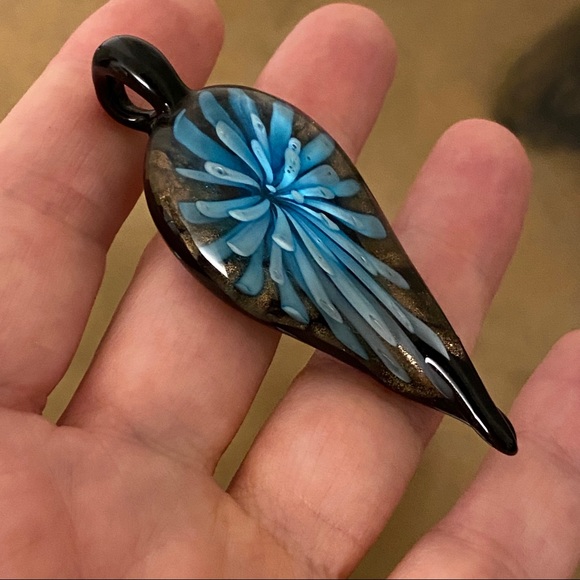 Anthropologie MURANO GLASS Flower Pendent Necklace - Picture 3 of 4